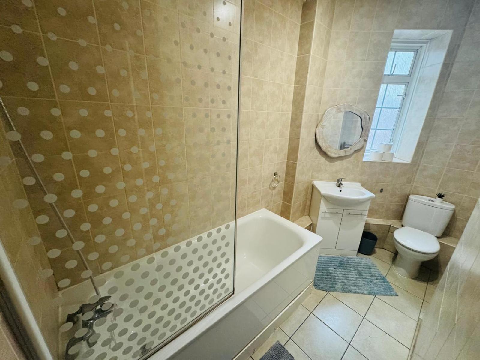 Super Family Flat Edgware Road Apartment